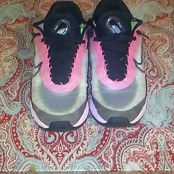 Nike Shoes - Nike women shoes